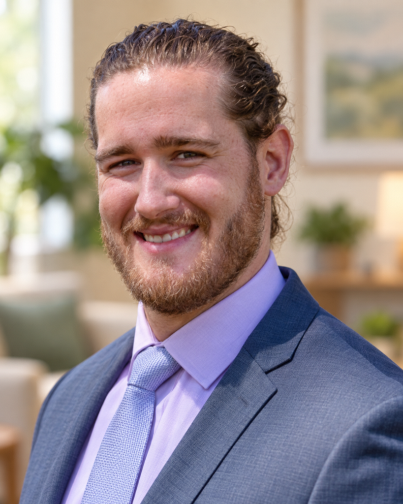 Dr. Kyle Standiford, licensed clinical psychologist specializing in adolescent and young adult therapy in McLean, Virginia